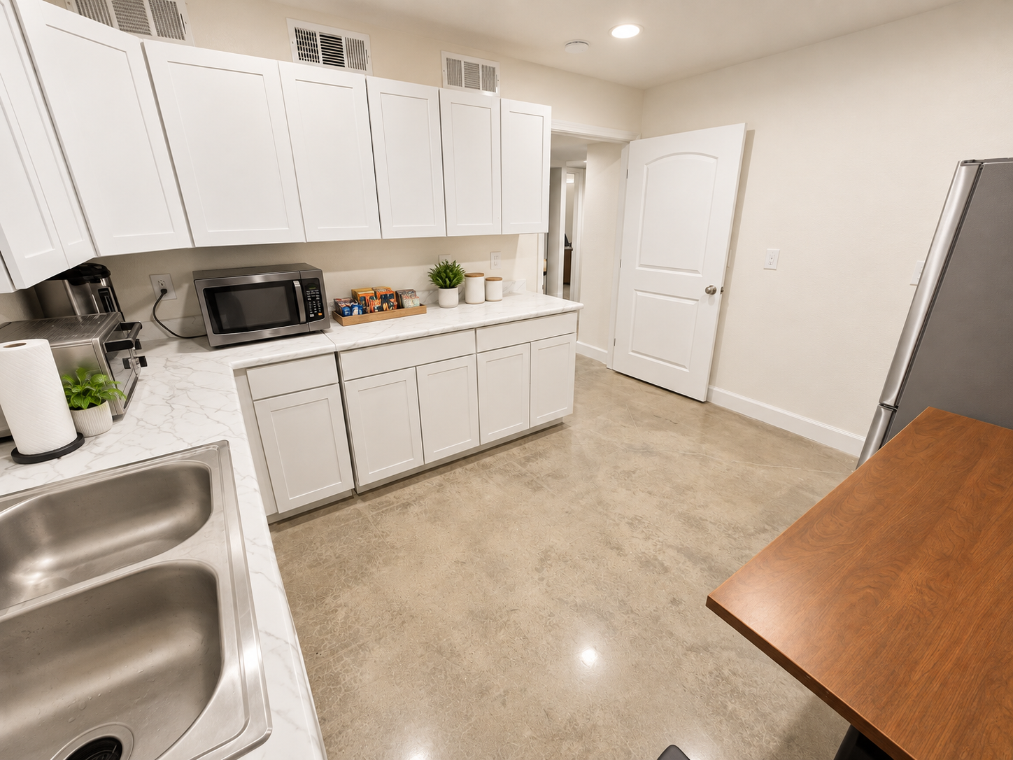 BlueTrenz Group shared kitchen seating and refreshment area
