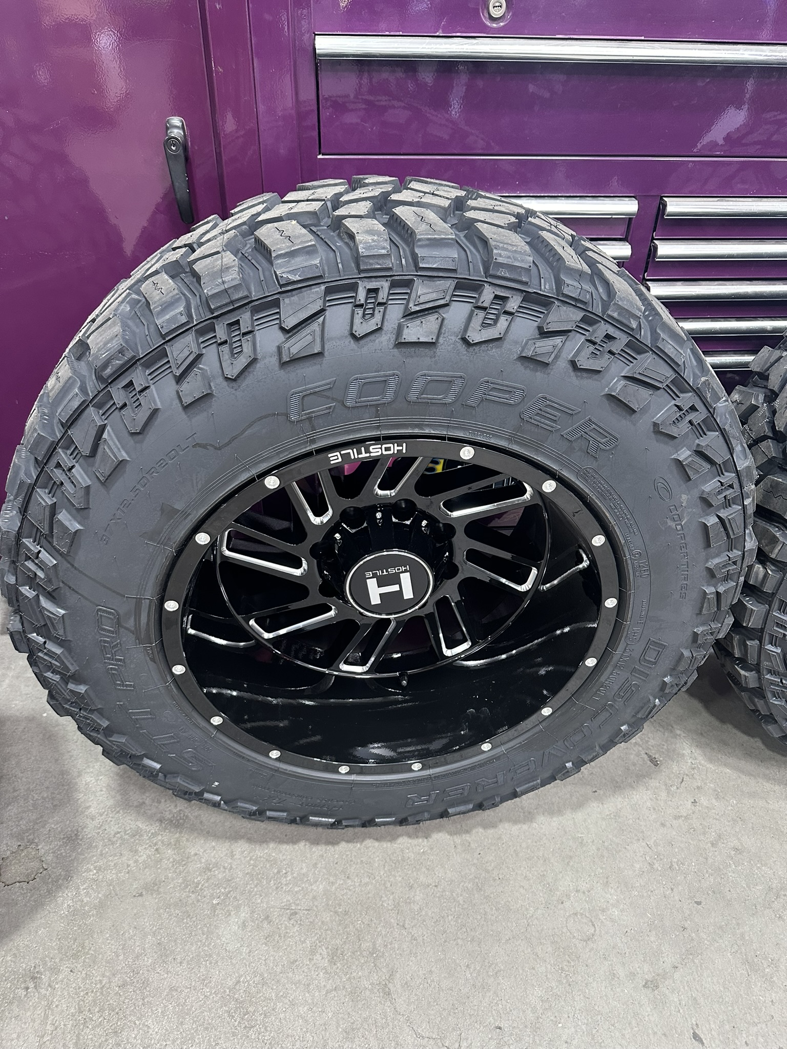 37-inch off-road tire mounted on a black milled Hostile wheel